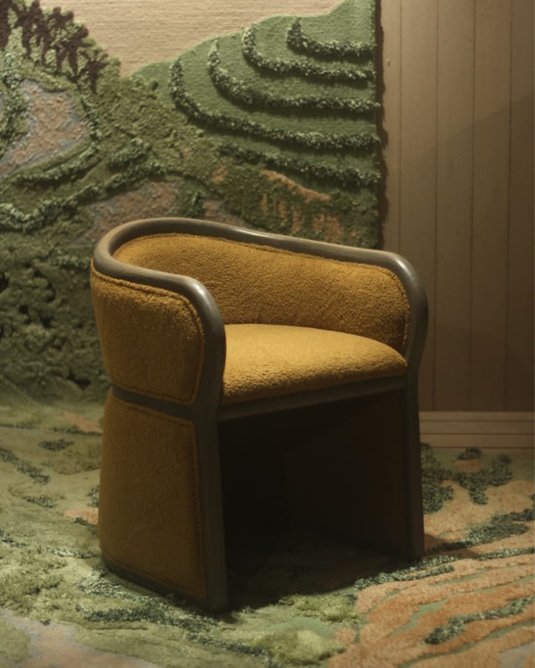 Marine dining chair product study