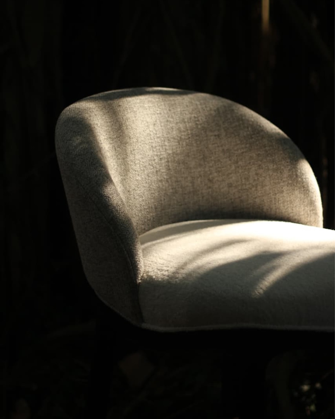 Velora chair textile close-up