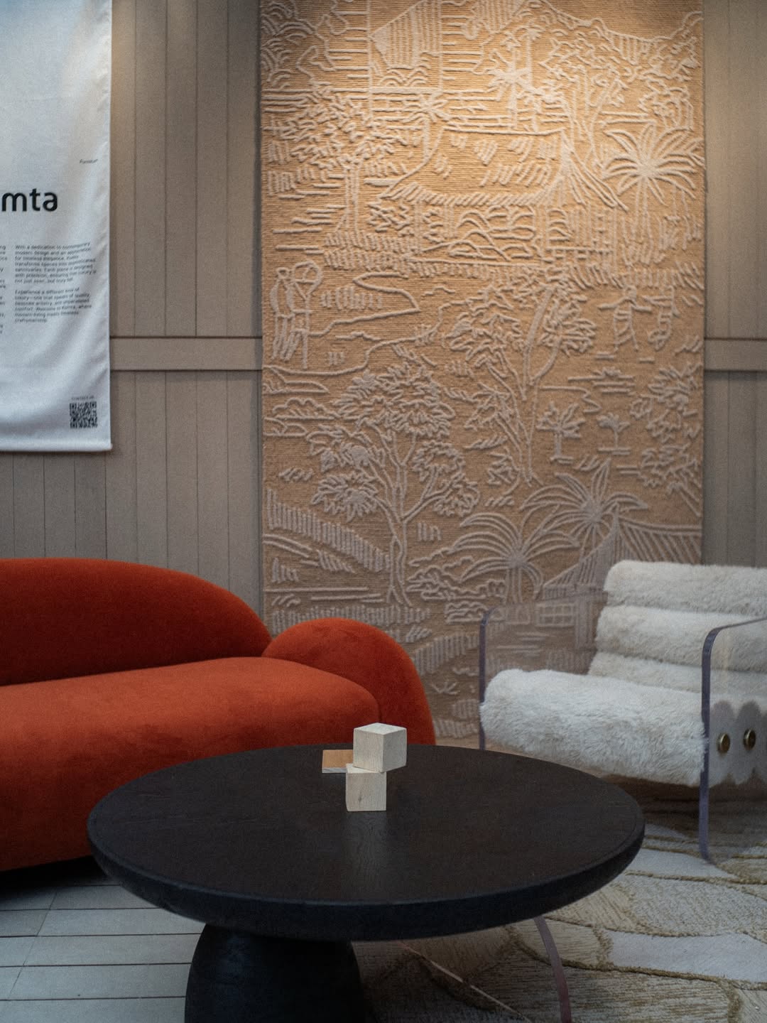 Komta exhibition lounge display
